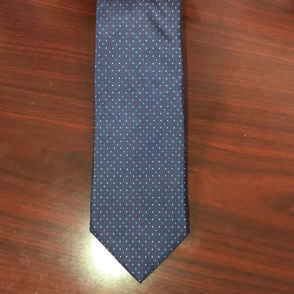 Stern’s Guy Laroche Paris New York Navy Blue Red White Polka Dot Silk Tie